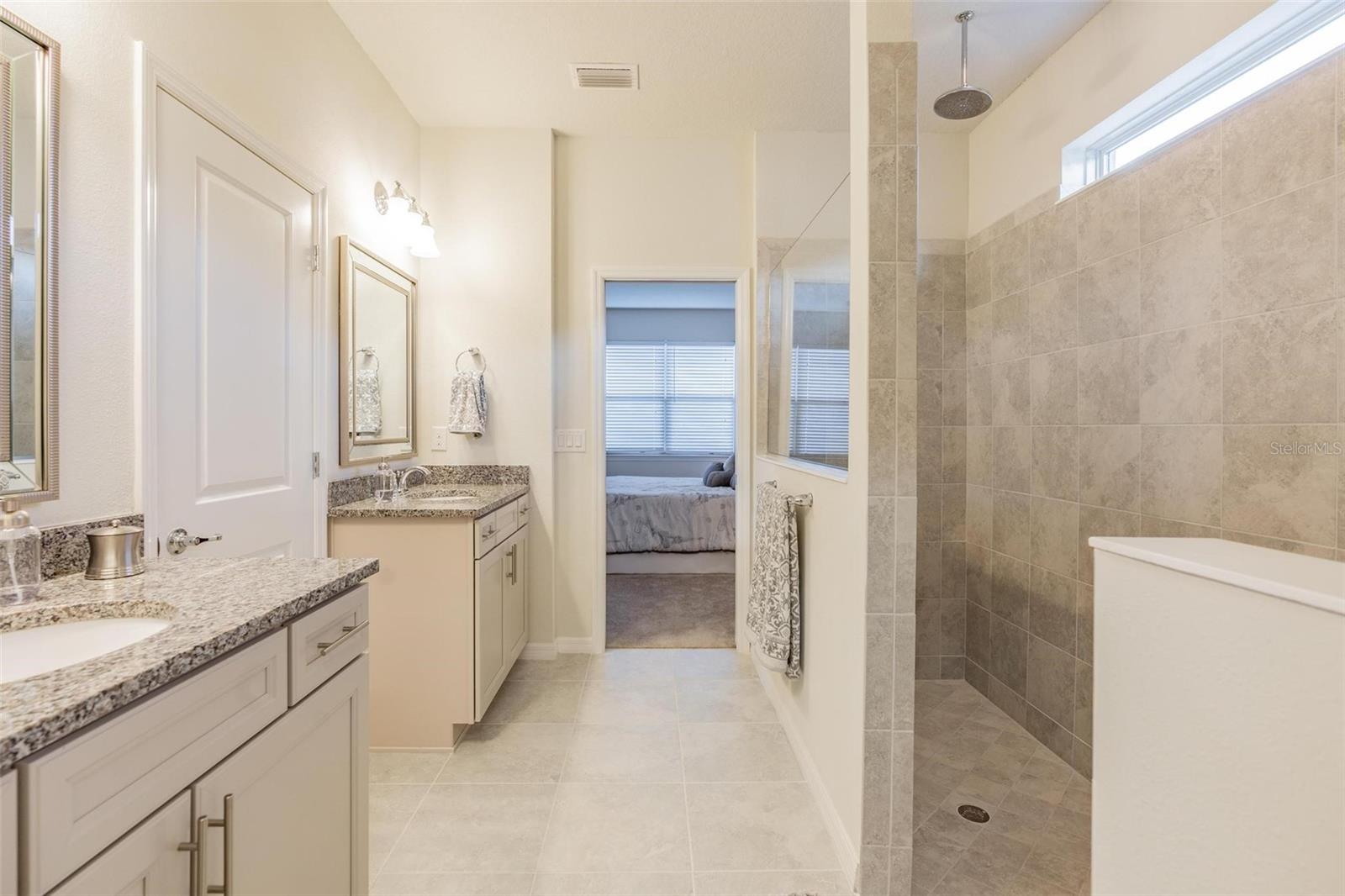 Image 41 of 75 For 8202 Olive Brook Drive