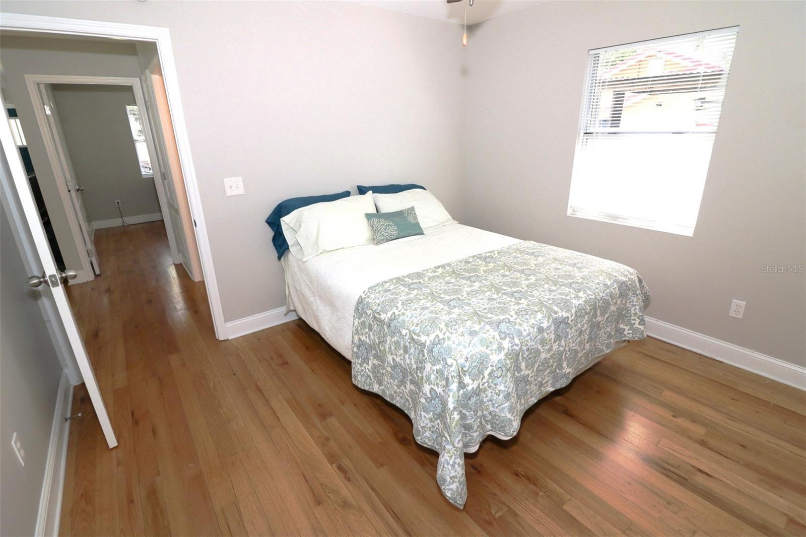 Image 13 of 39 For 1103 Lambright Street