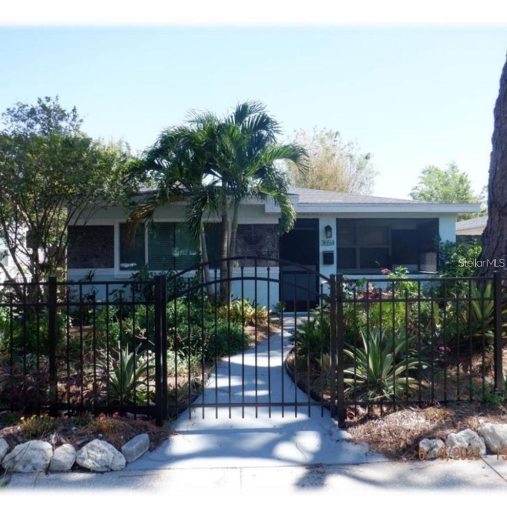Details for 3654 Burlington Avenue N, ST PETERSBURG, FL 33713