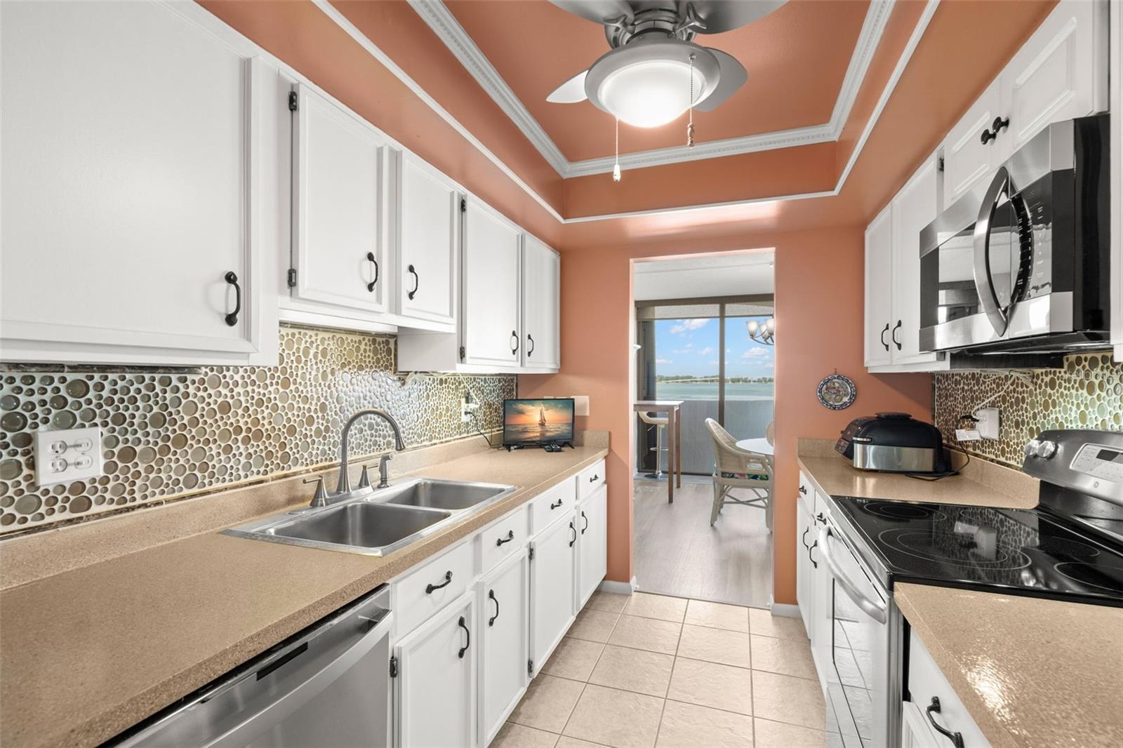 Image 21 of 44 For 80 Rogers Street 3a