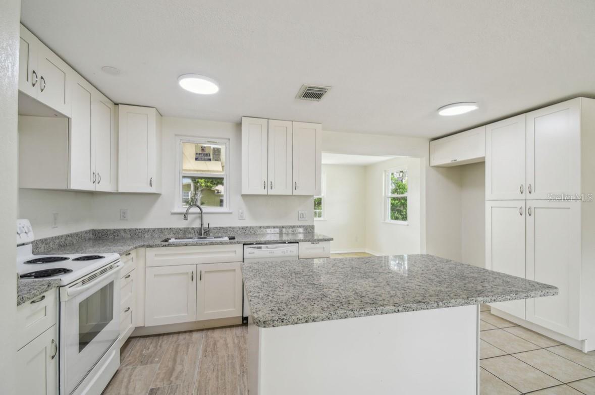 Image 10 of 51 For 9259 Marler Road