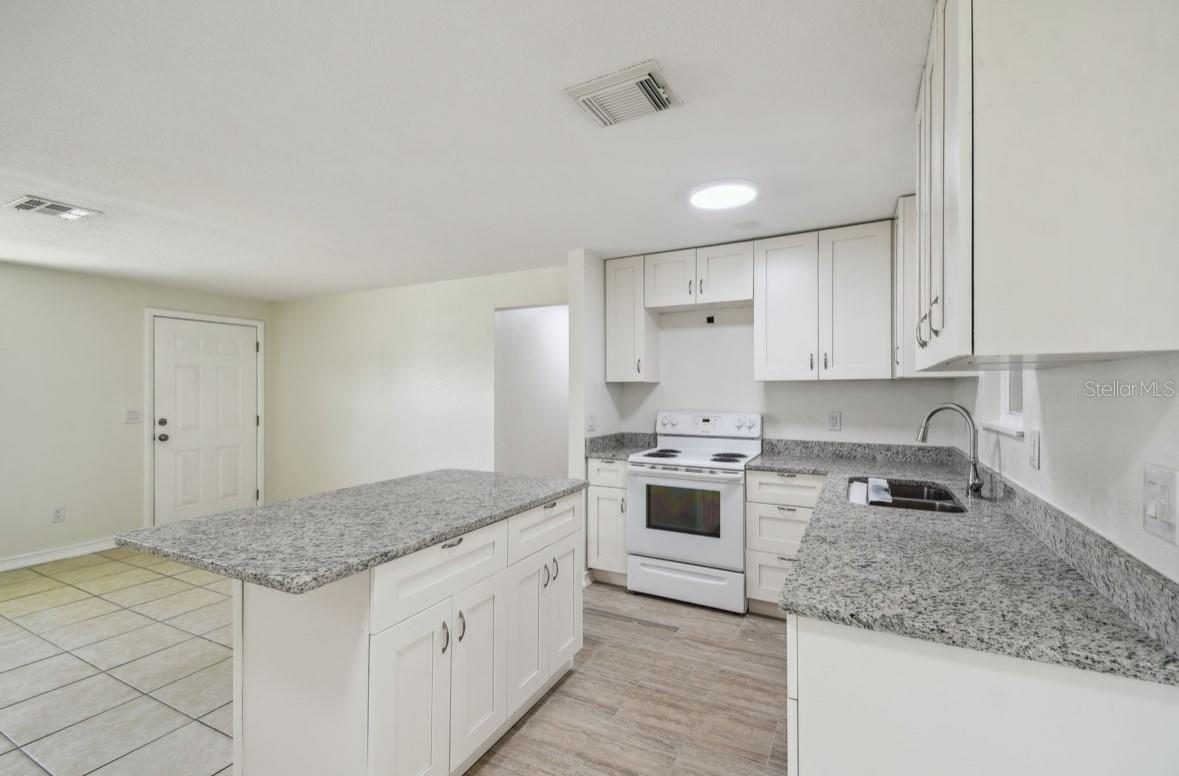 Image 14 of 51 For 9259 Marler Road