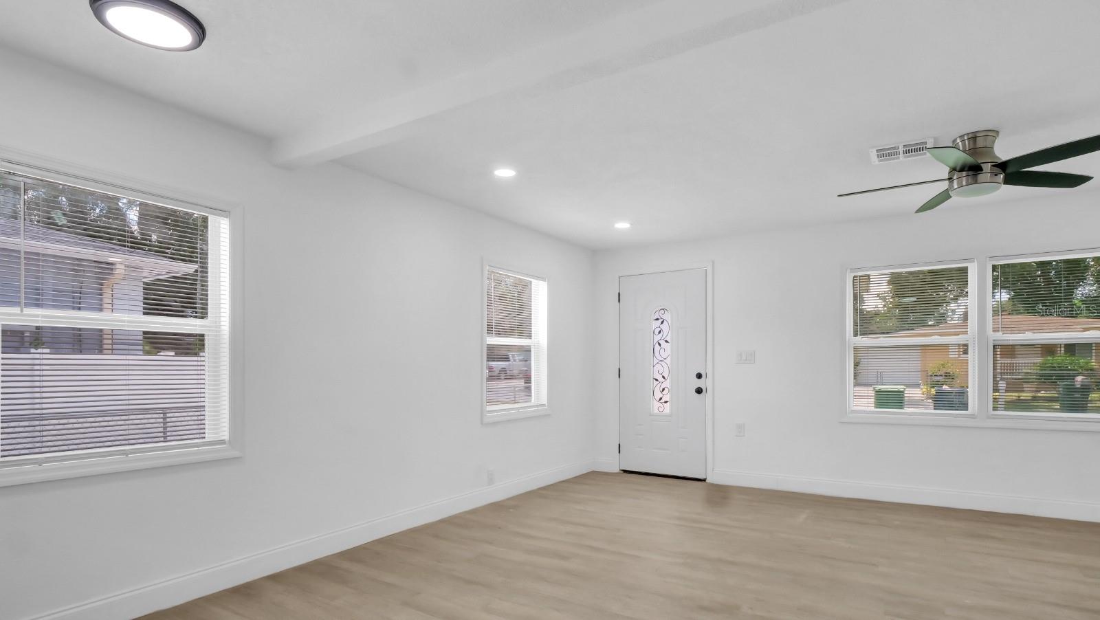 Image 10 of 26 For 708 Annie Street