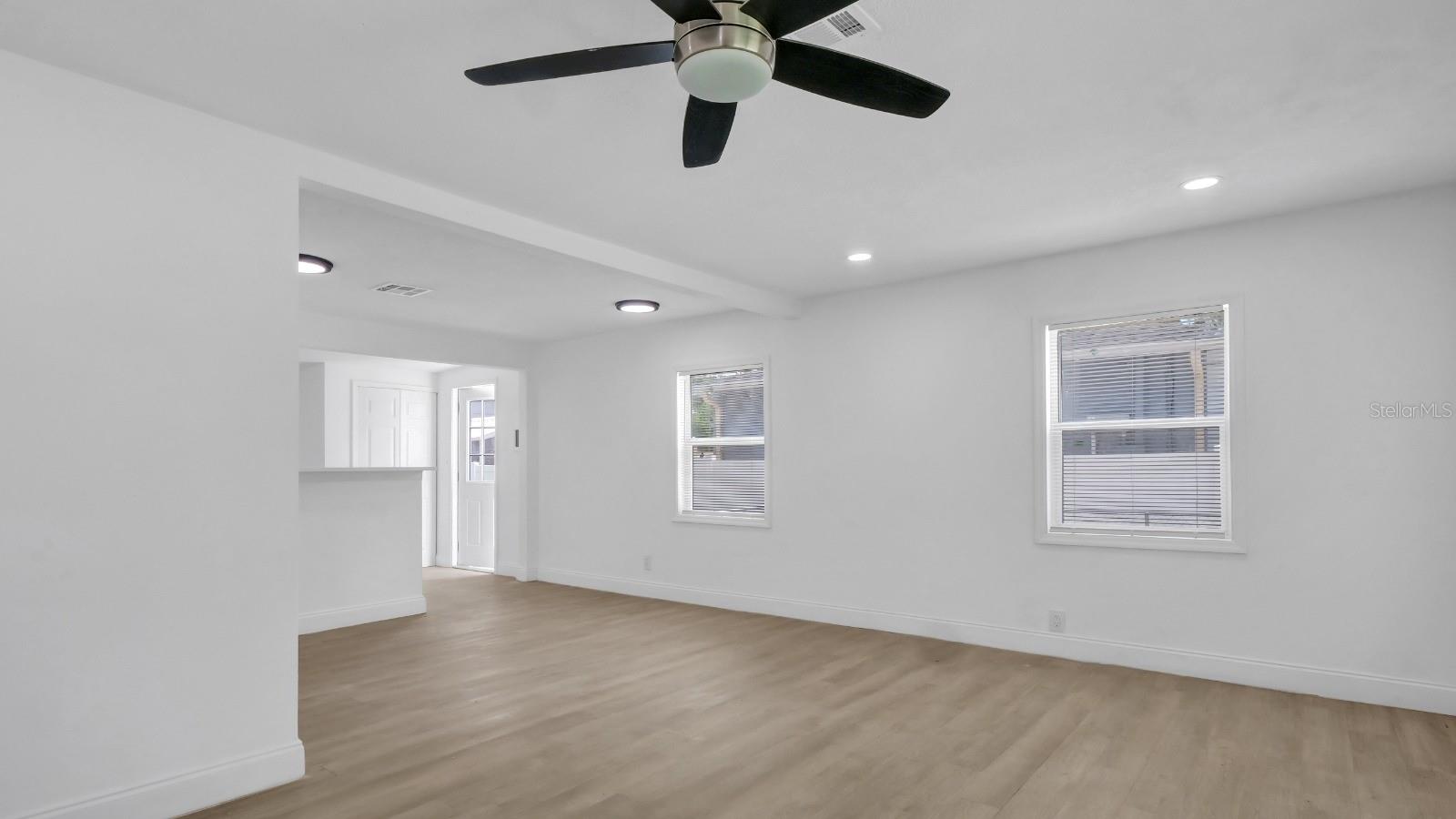 Image 19 of 26 For 708 Annie Street