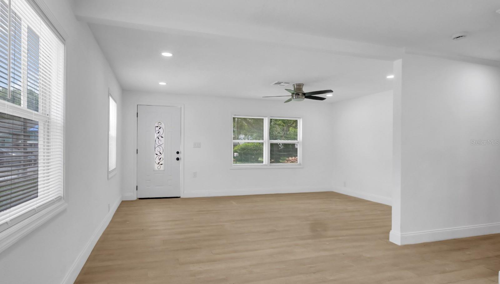 Image 7 of 26 For 708 Annie Street