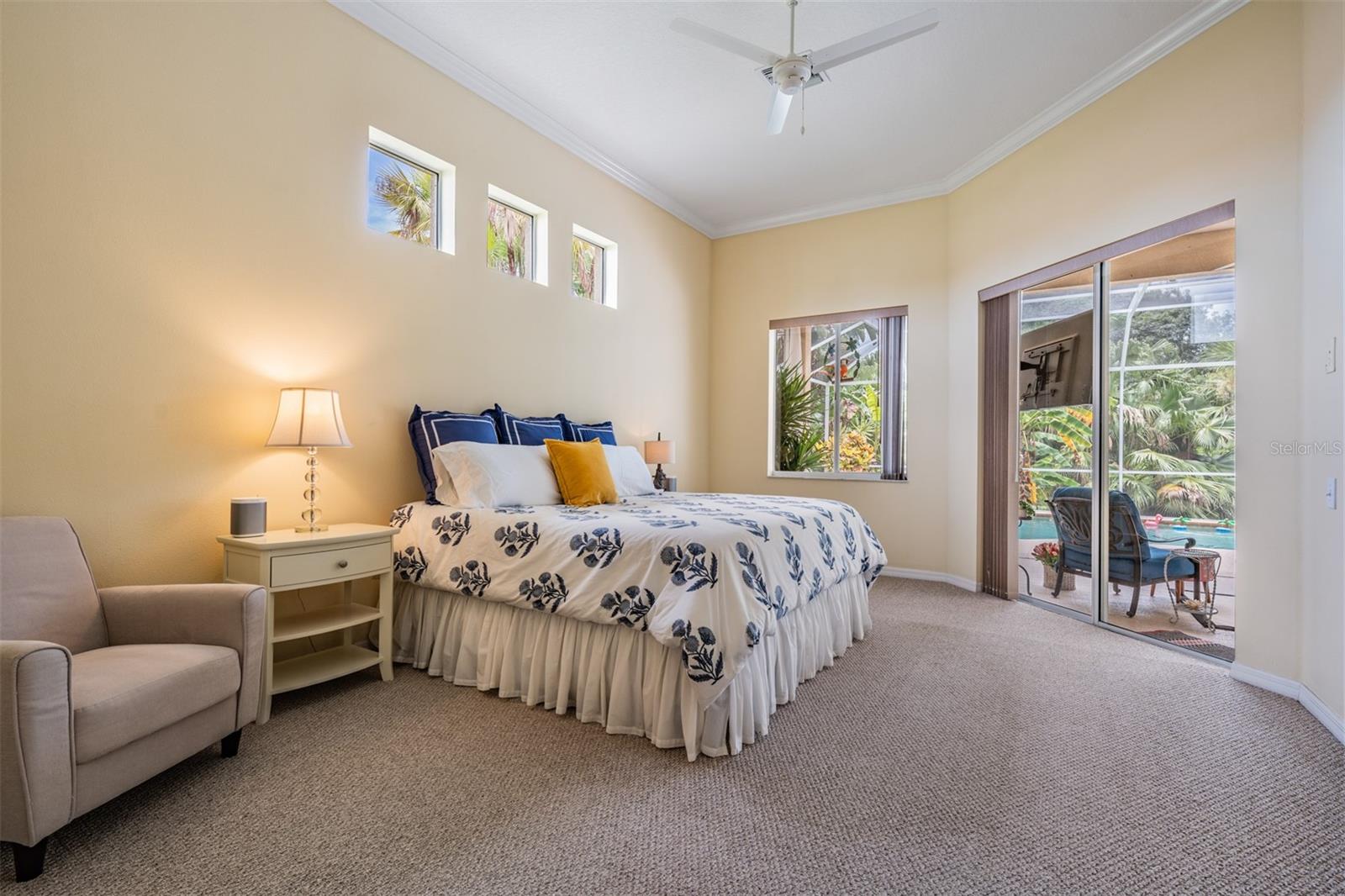 Listing photo id 17 for 13816 Thoroughbred Drive