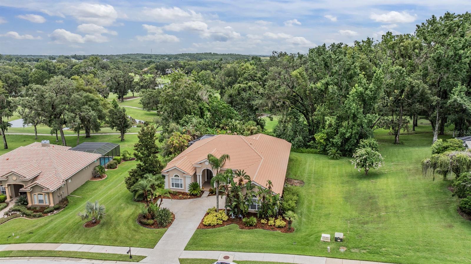 Listing photo id 45 for 13816 Thoroughbred Drive
