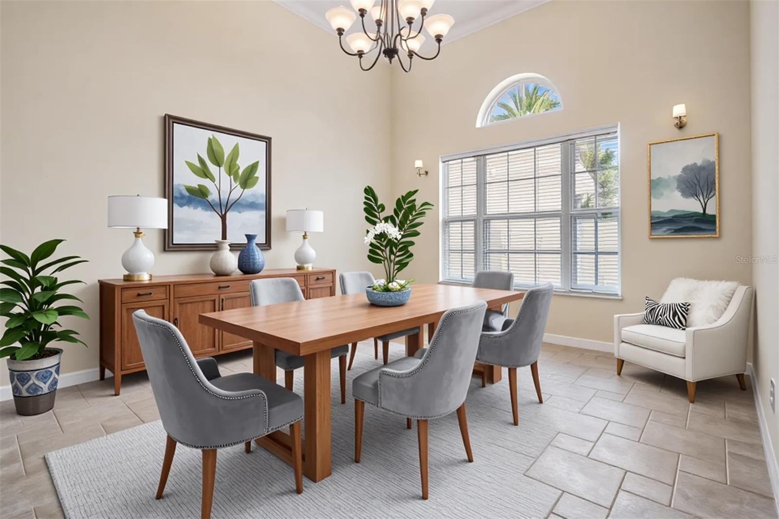 Listing photo id 6 for 13816 Thoroughbred Drive