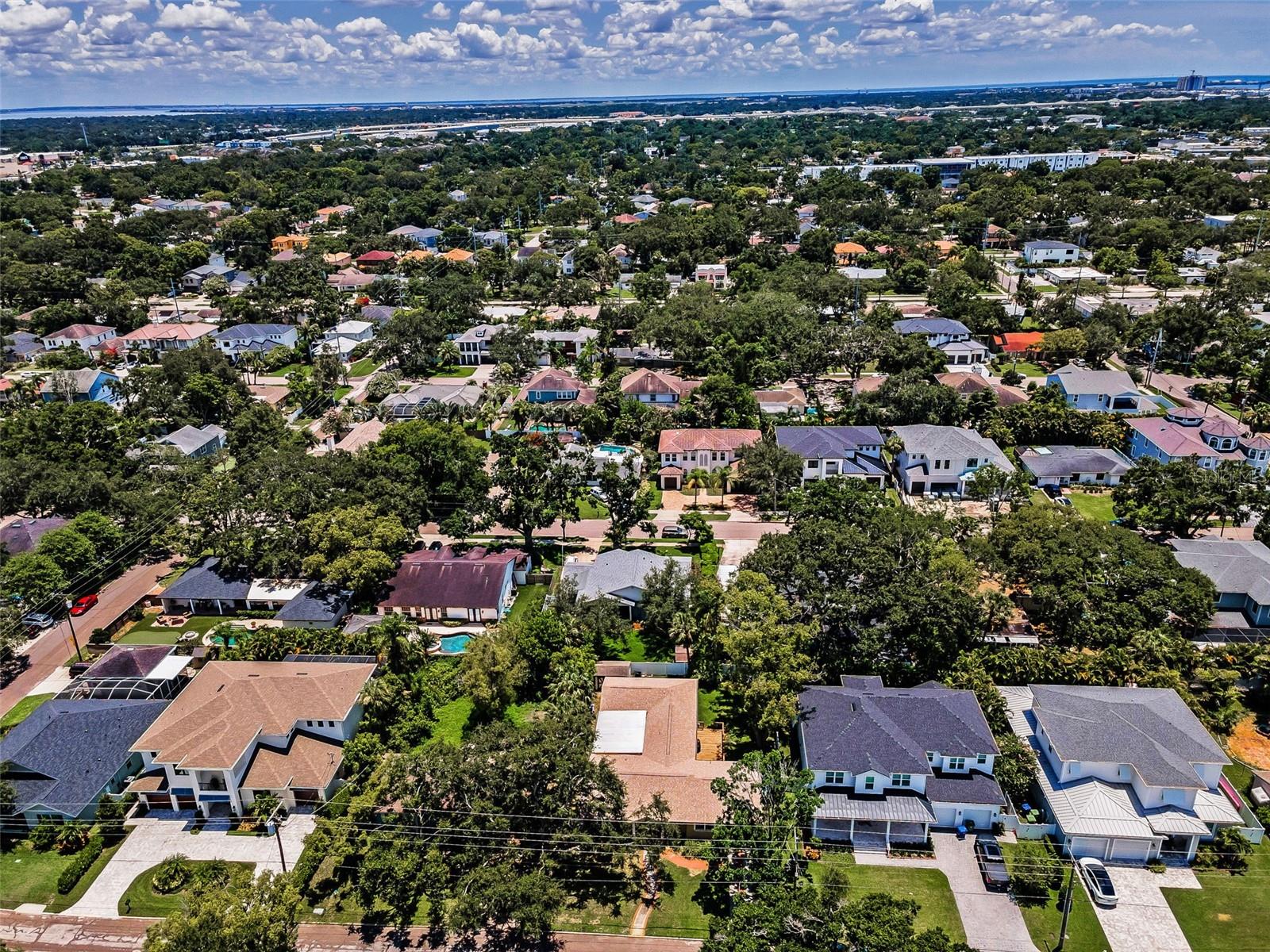 Listing photo id 52 for 4112 Corona Street