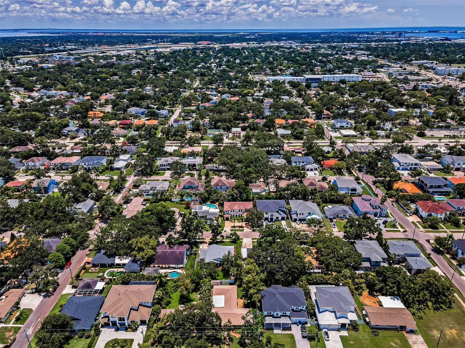Listing photo id 53 for 4112 Corona Street