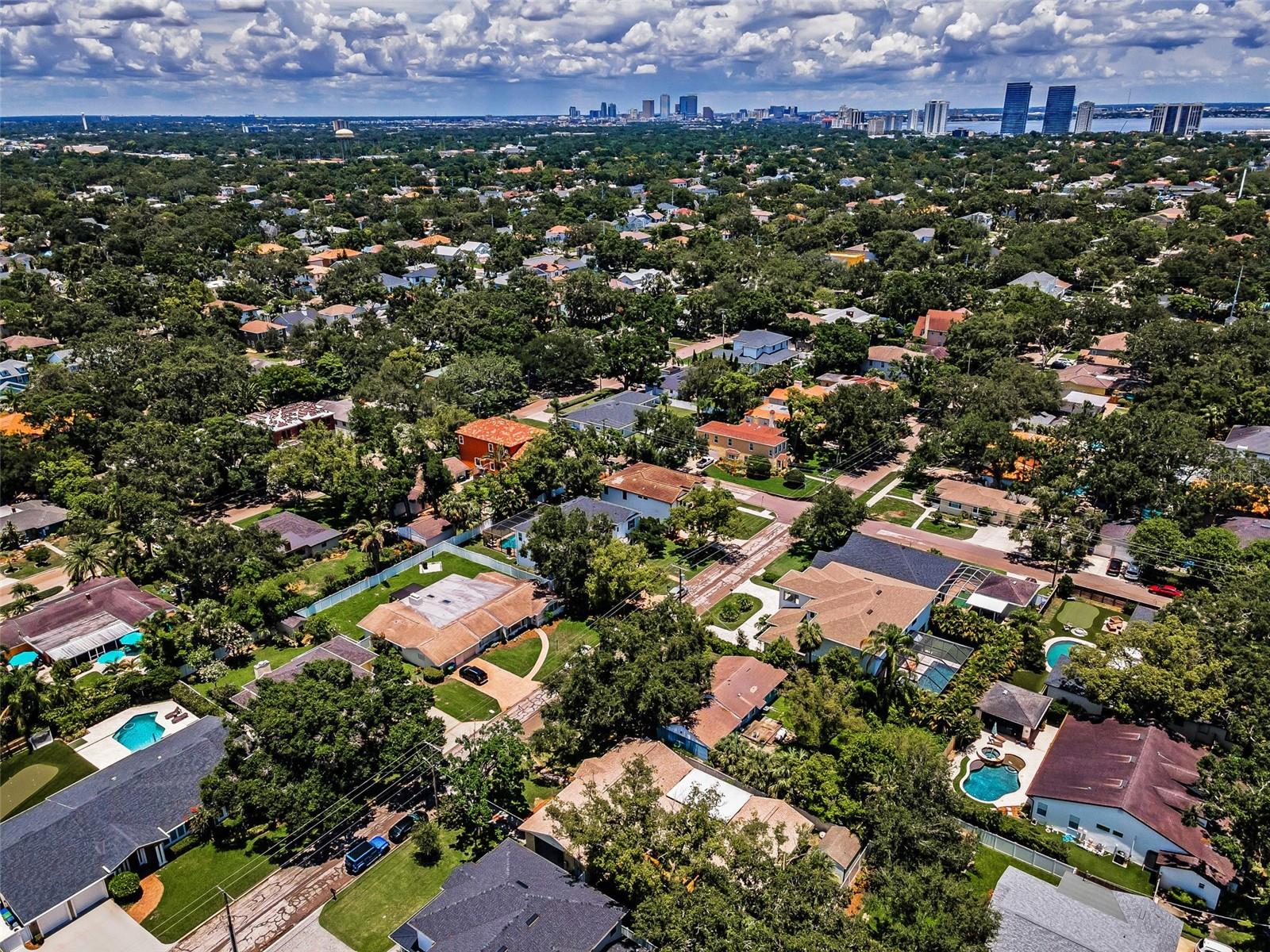 Listing photo id 59 for 4112 Corona Street