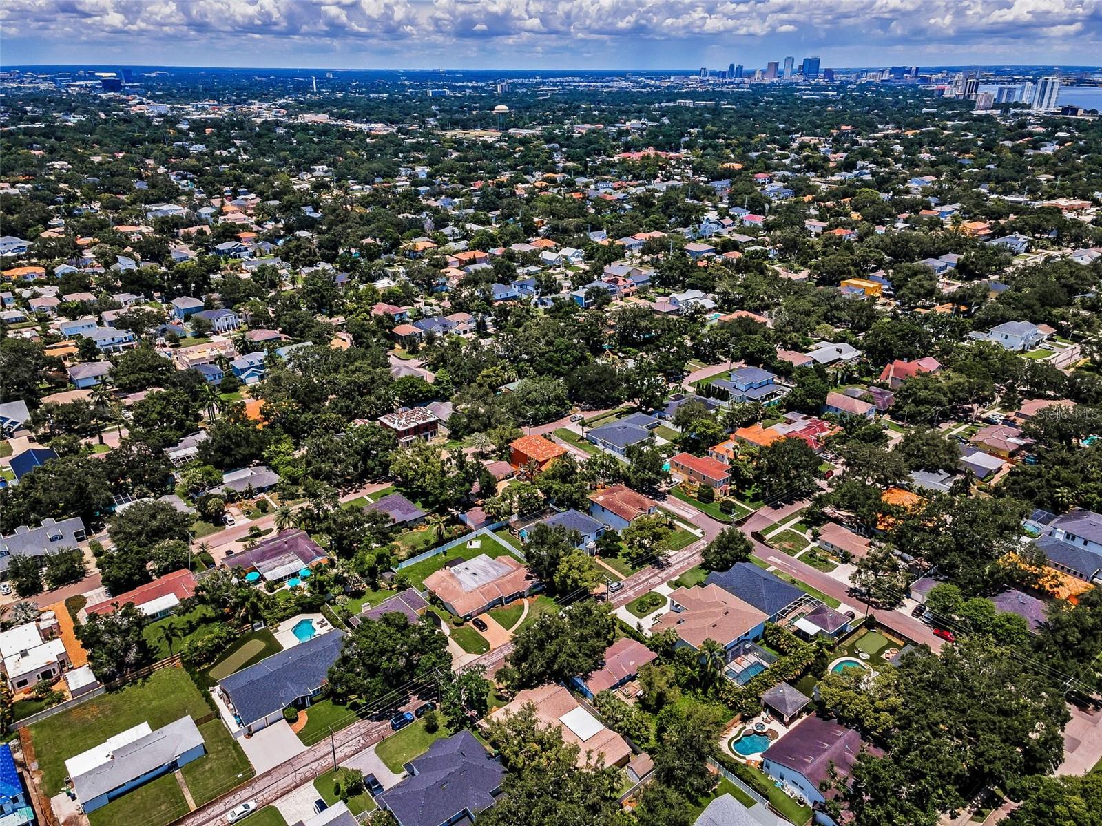 Listing photo id 62 for 4112 Corona Street