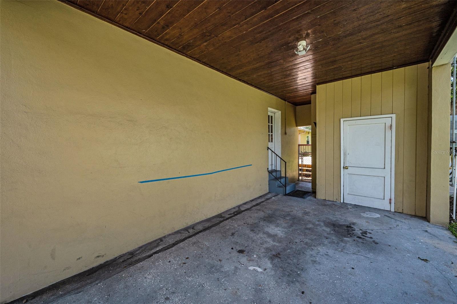 Listing photo id 70 for 4112 Corona Street