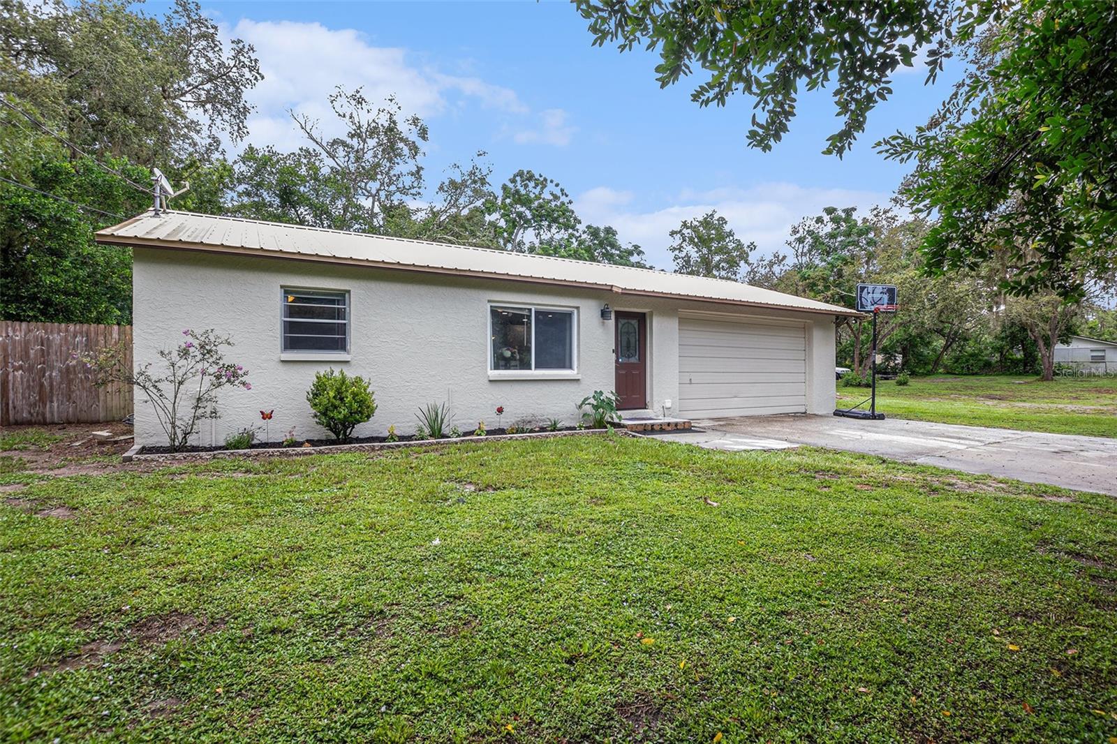 Image 2 of 38 For 9844 Xenia Street