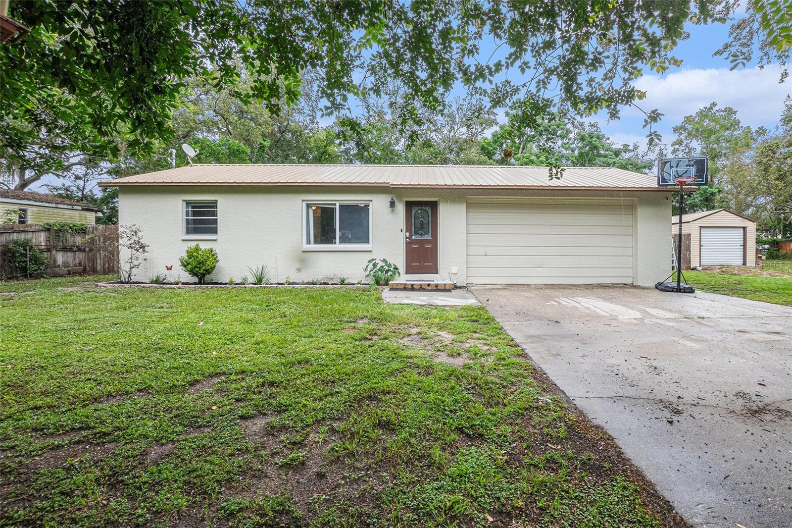 Image 6 of 38 For 9844 Xenia Street