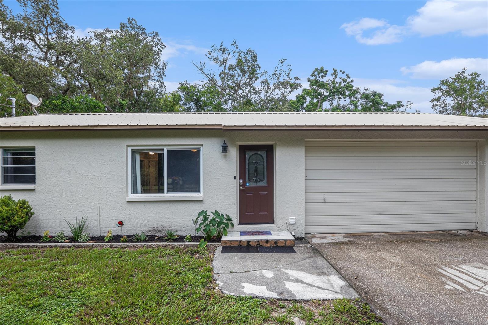 Image 8 of 38 For 9844 Xenia Street
