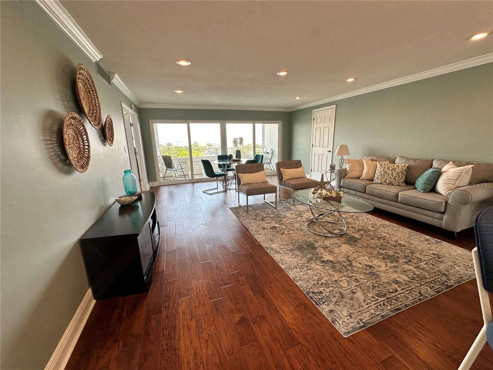Image 16 of 26 For 1365 Snell Isle Boulevard Ne 6e