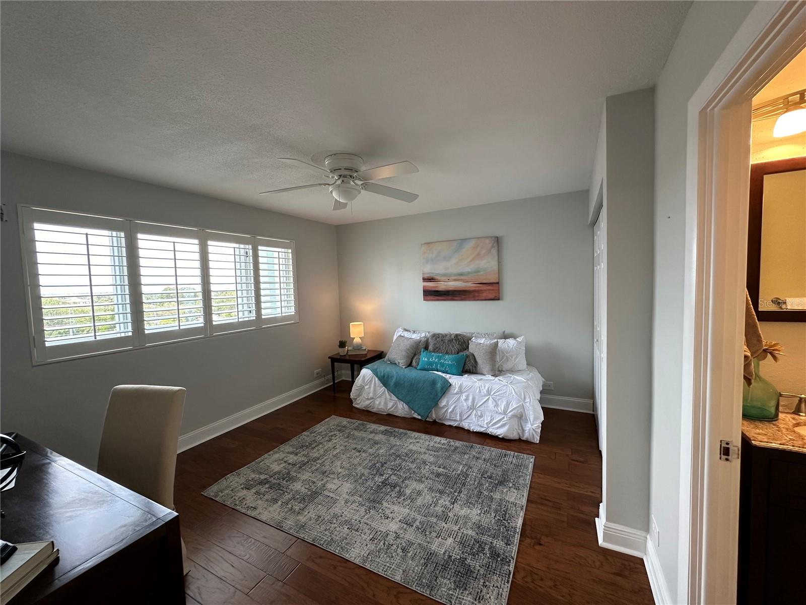 Image 22 of 26 For 1365 Snell Isle Boulevard Ne 6e