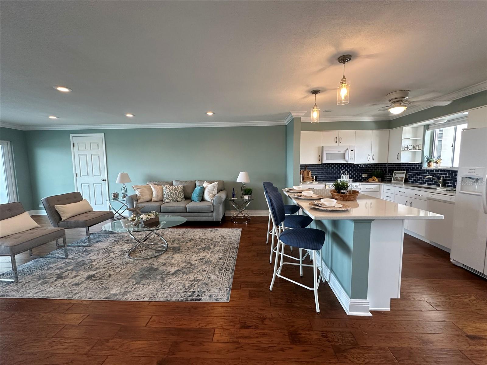 Image 3 of 26 For 1365 Snell Isle Boulevard Ne 6e