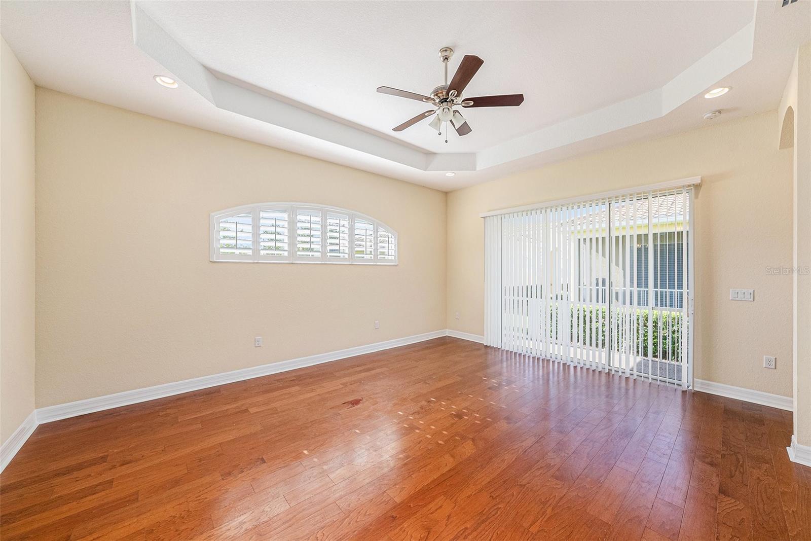 Listing photo id 10 for 4760 Wheel House Drive