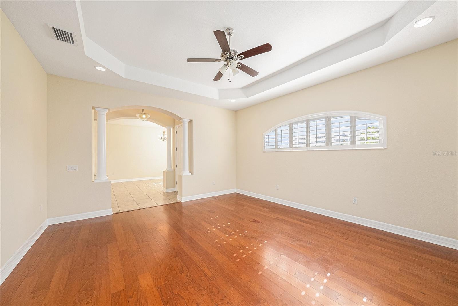 Listing photo id 11 for 4760 Wheel House Drive