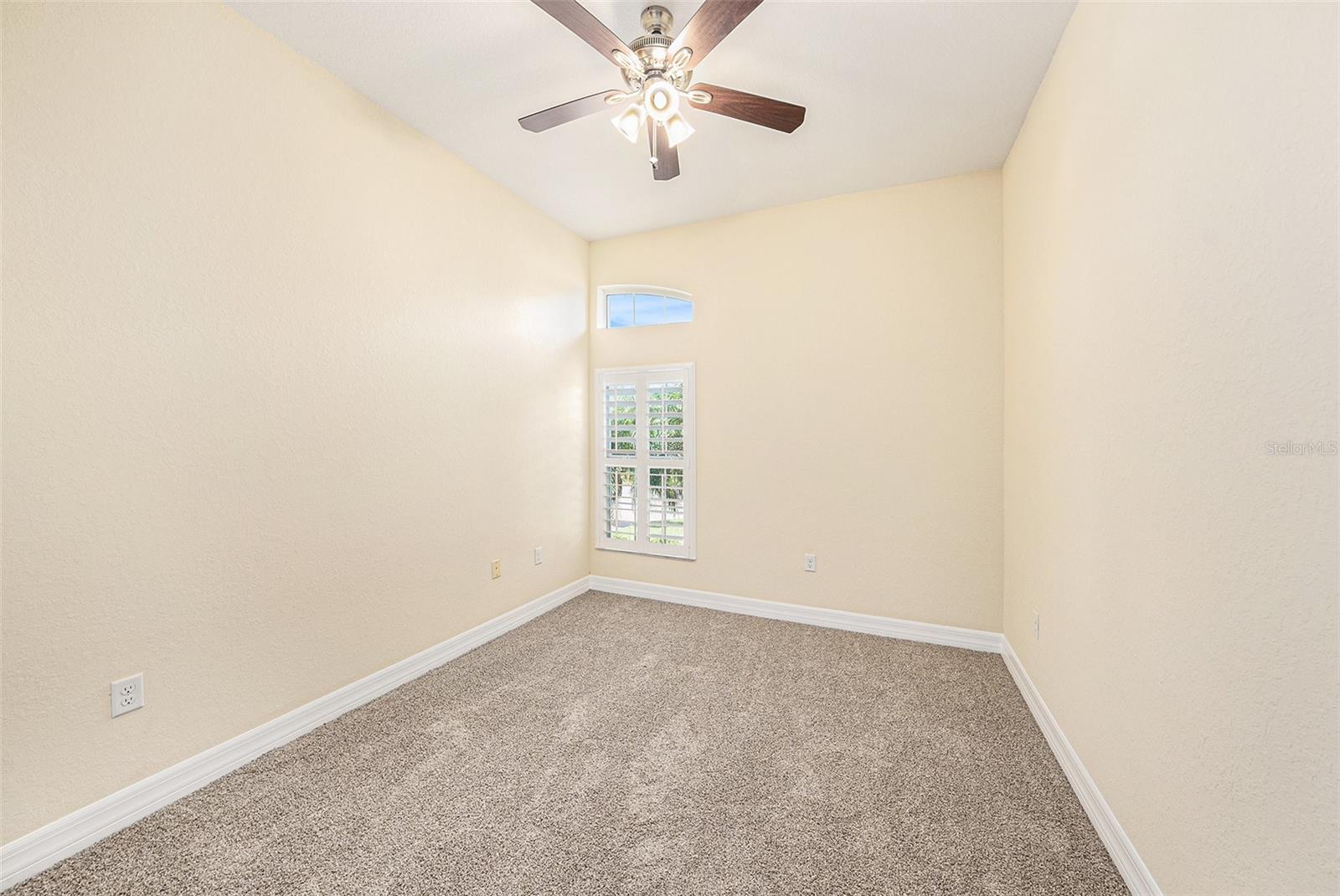 Listing photo id 19 for 4760 Wheel House Drive
