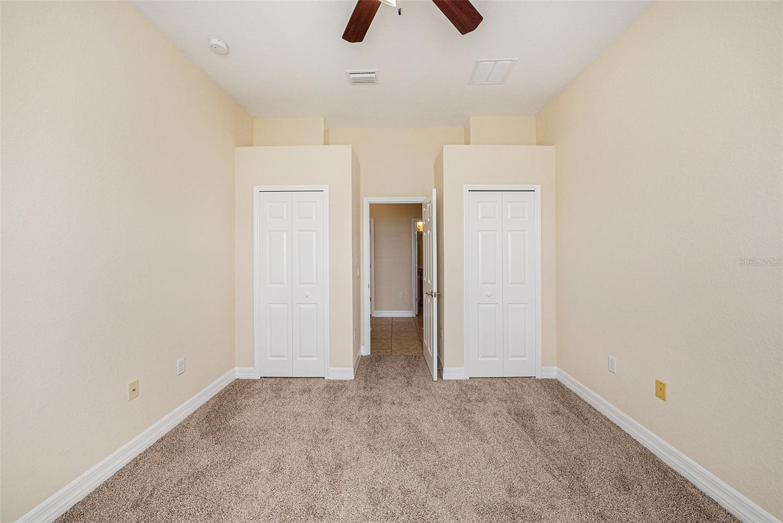 Listing photo id 20 for 4760 Wheel House Drive