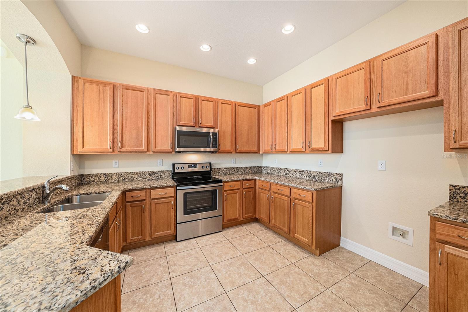 Listing photo id 6 for 4760 Wheel House Drive
