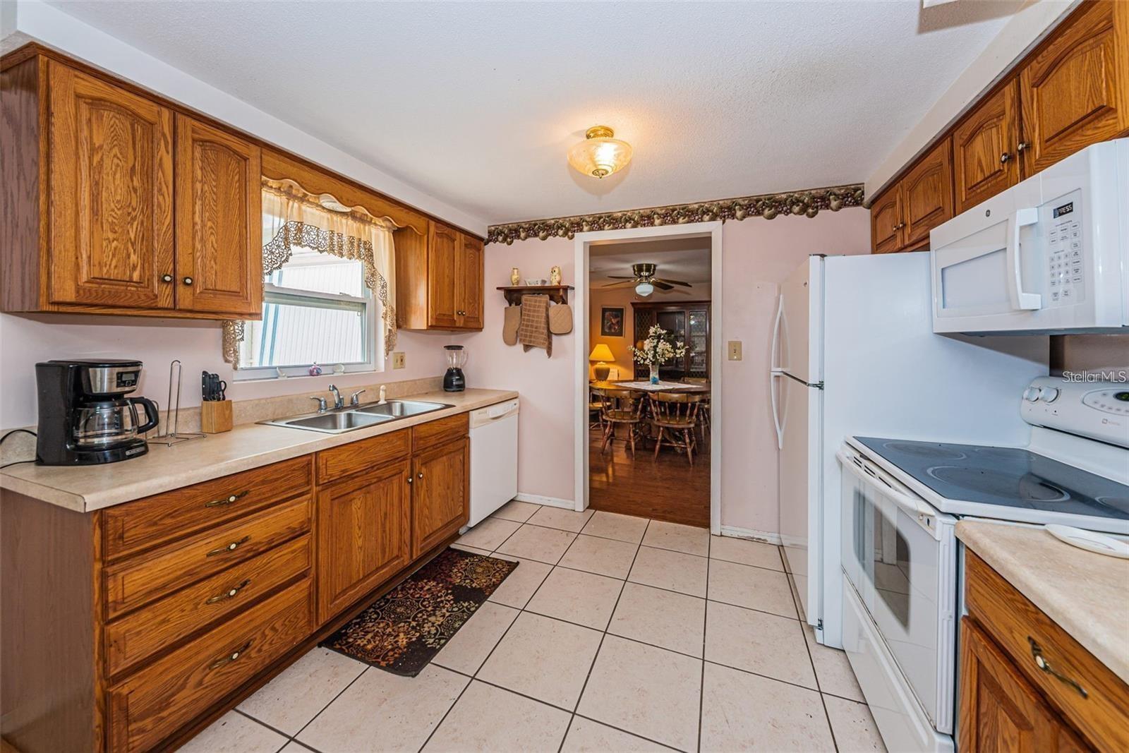 Image 12 of 25 For 4902 Vision Avenue