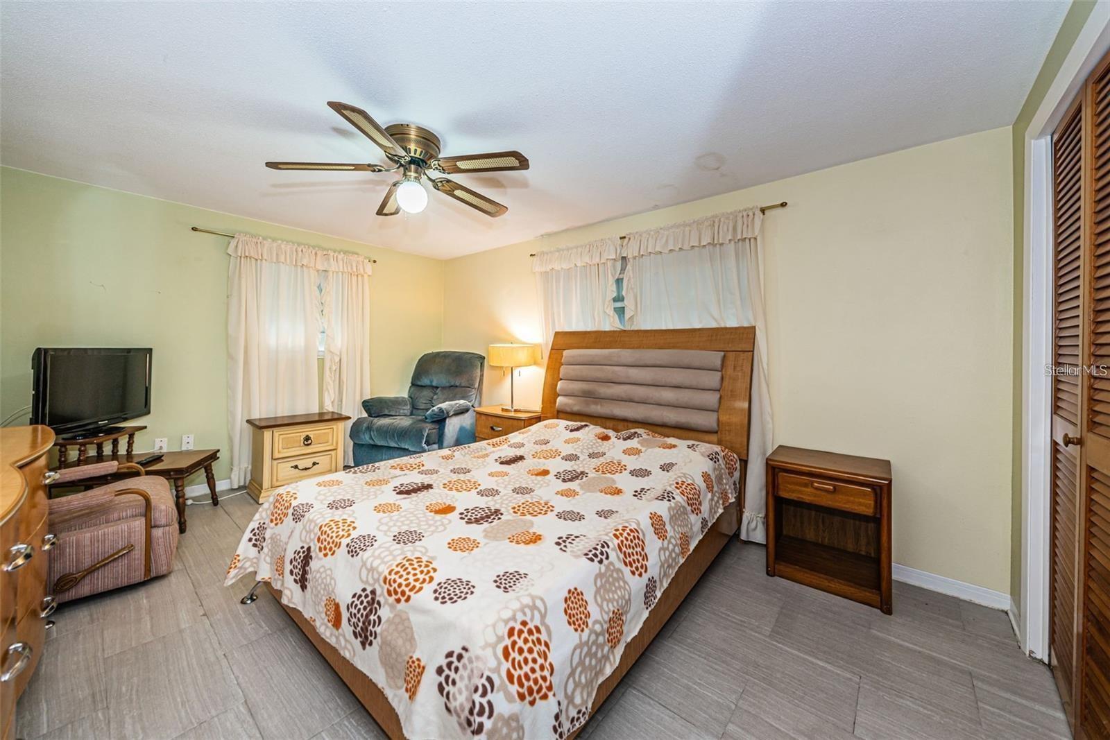 Image 15 of 25 For 4902 Vision Avenue