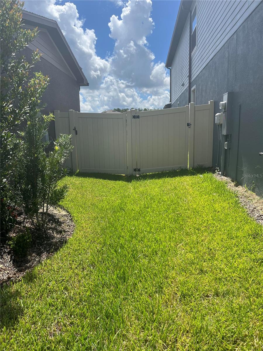 Image 12 of 13 For 19259 Briarbrook Drive