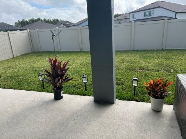 Image 9 of 13 For 19259 Briarbrook Drive