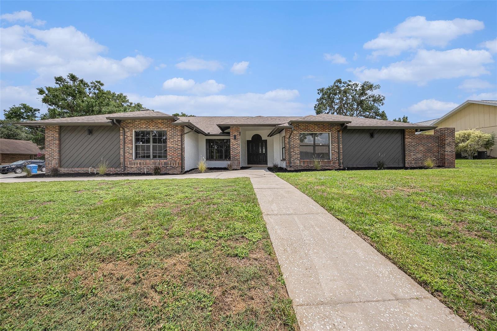 Details for 513 Sportsman Park Drive, SEFFNER, FL 33584