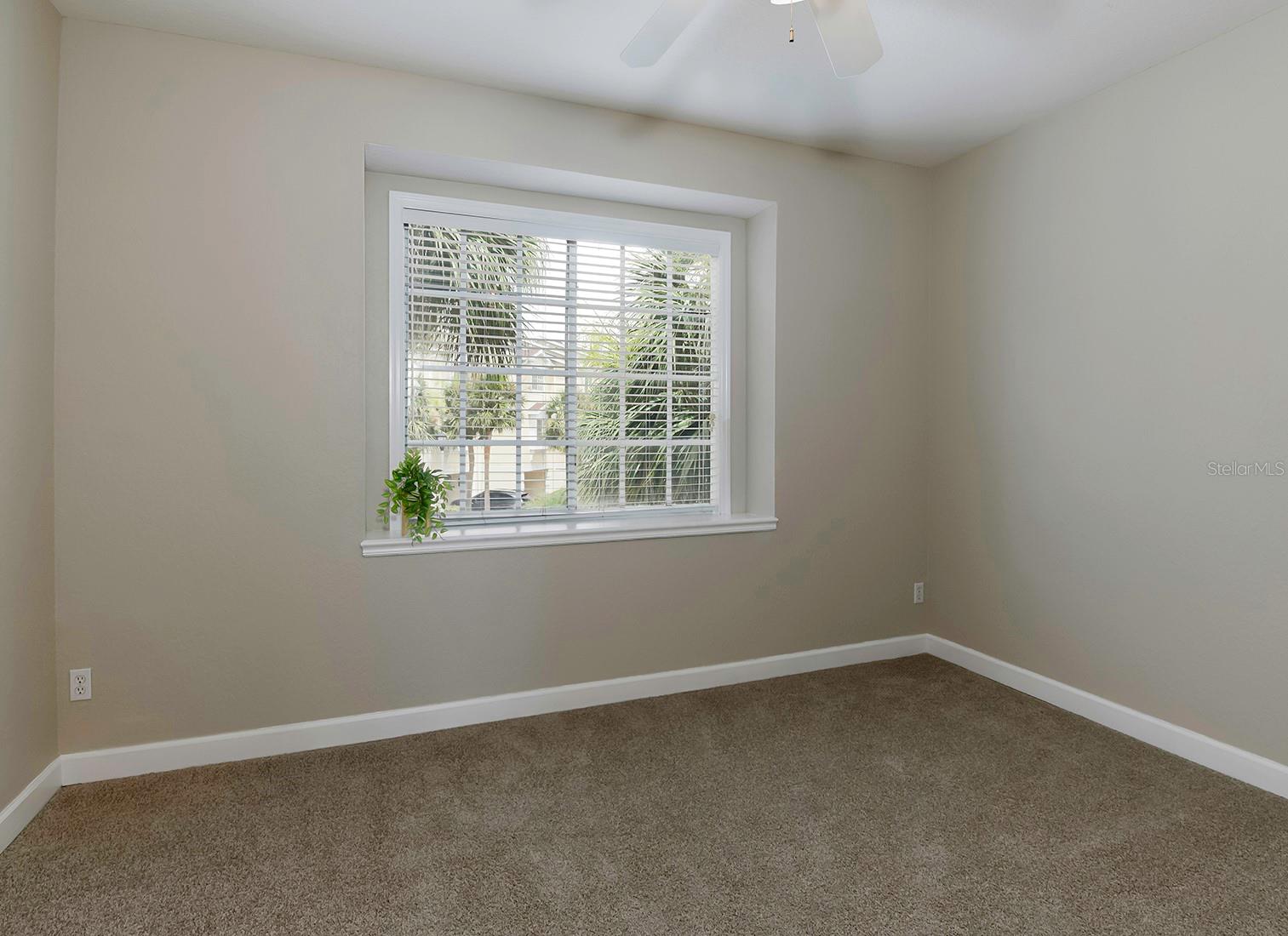 Image 17 of 59 For 128 Brent Circle