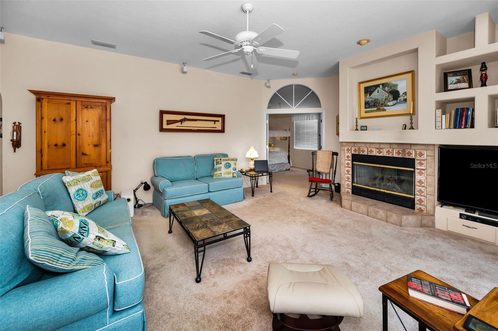 Listing photo id 22 for 5633 Wellington Court