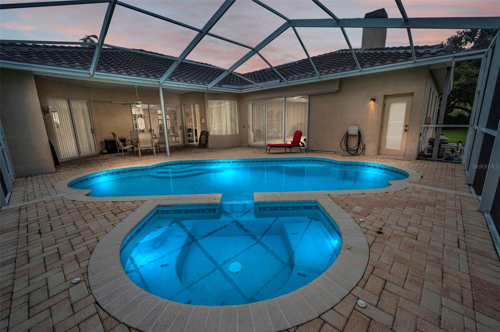 Listing photo id 40 for 5633 Wellington Court