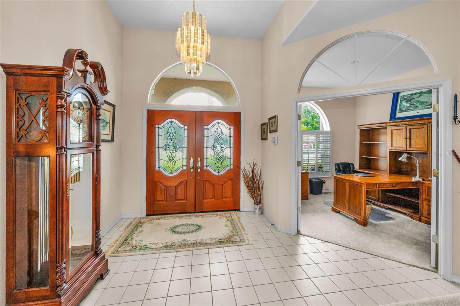 Listing photo id 4 for 5633 Wellington Court