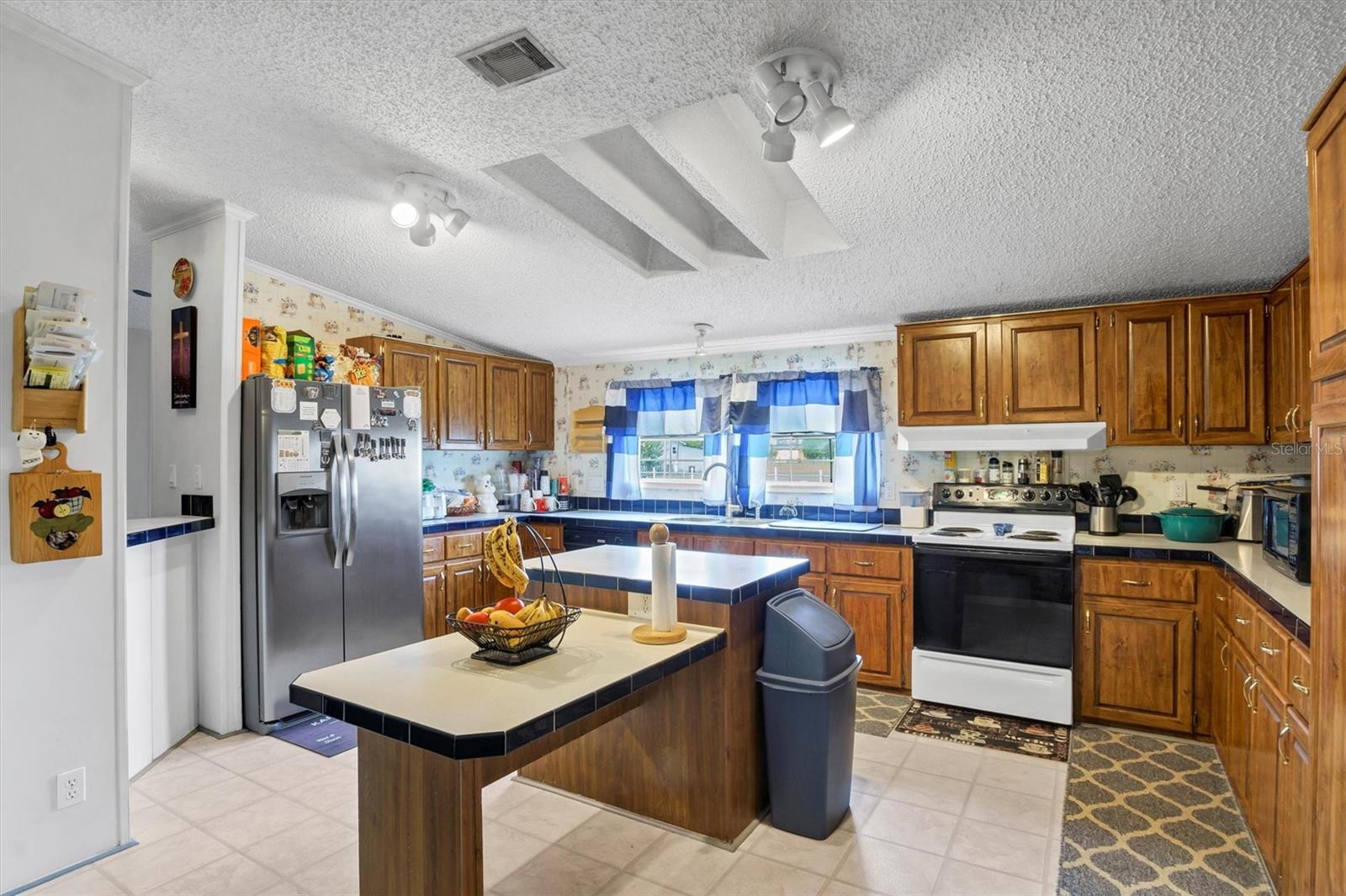 Image 11 of 47 For 22 Cactus Circle E