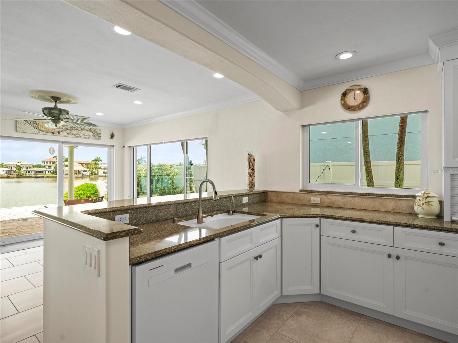 Image 20 of 58 For 16129 4th Street E