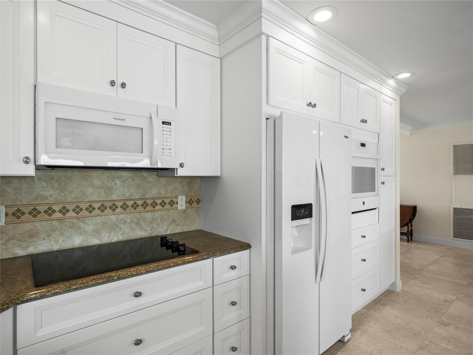 Image 24 of 58 For 16129 4th Street E