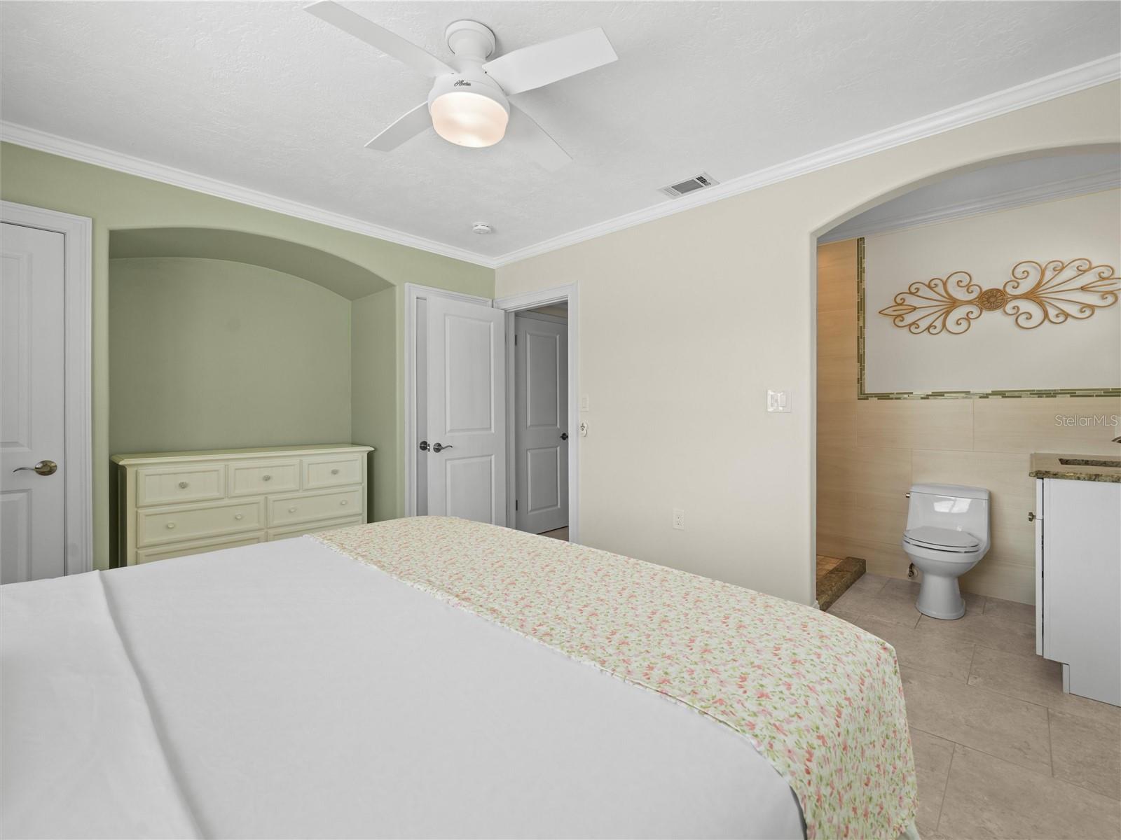 Image 31 of 58 For 16129 4th Street E