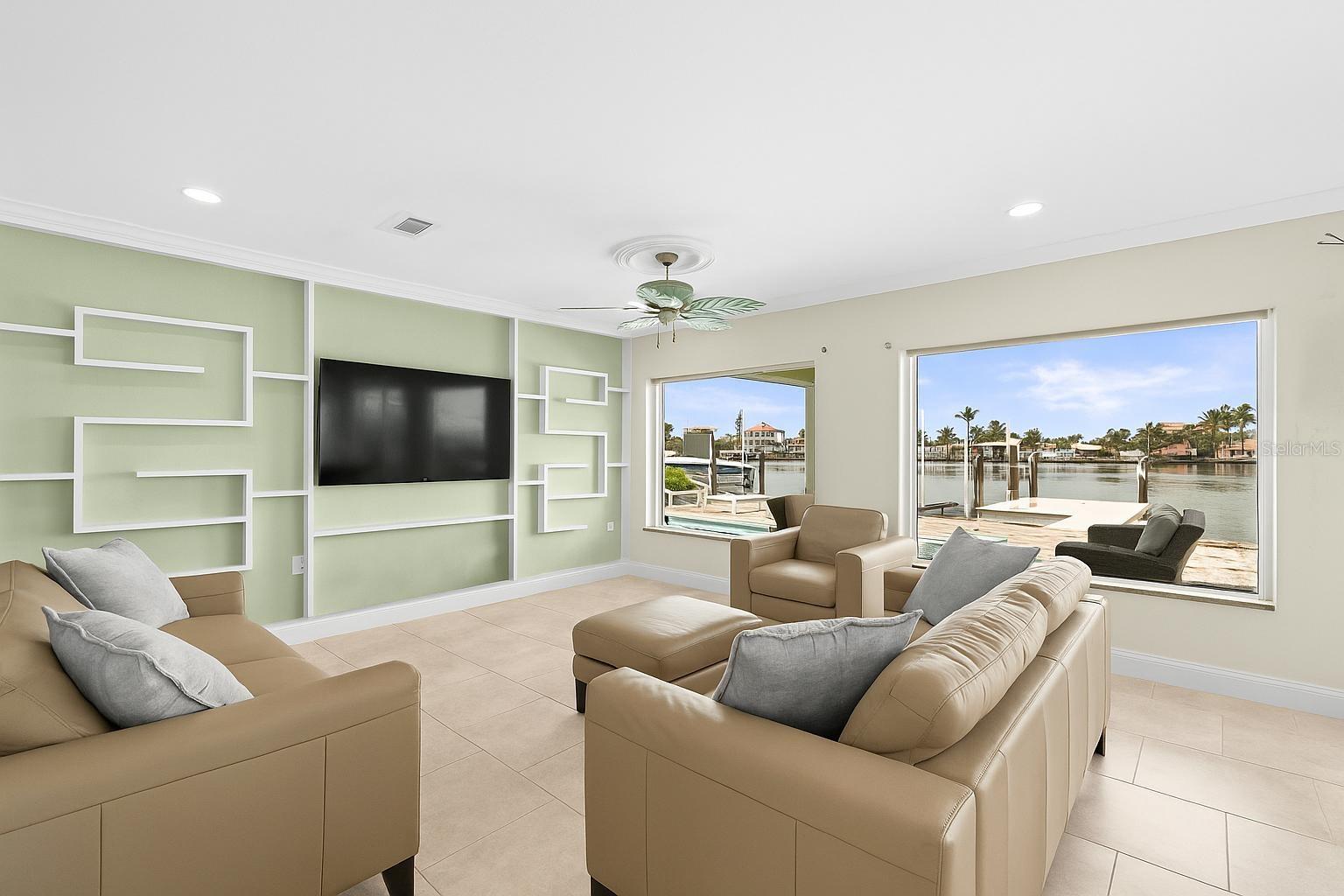 Image 4 of 58 For 16129 4th Street E