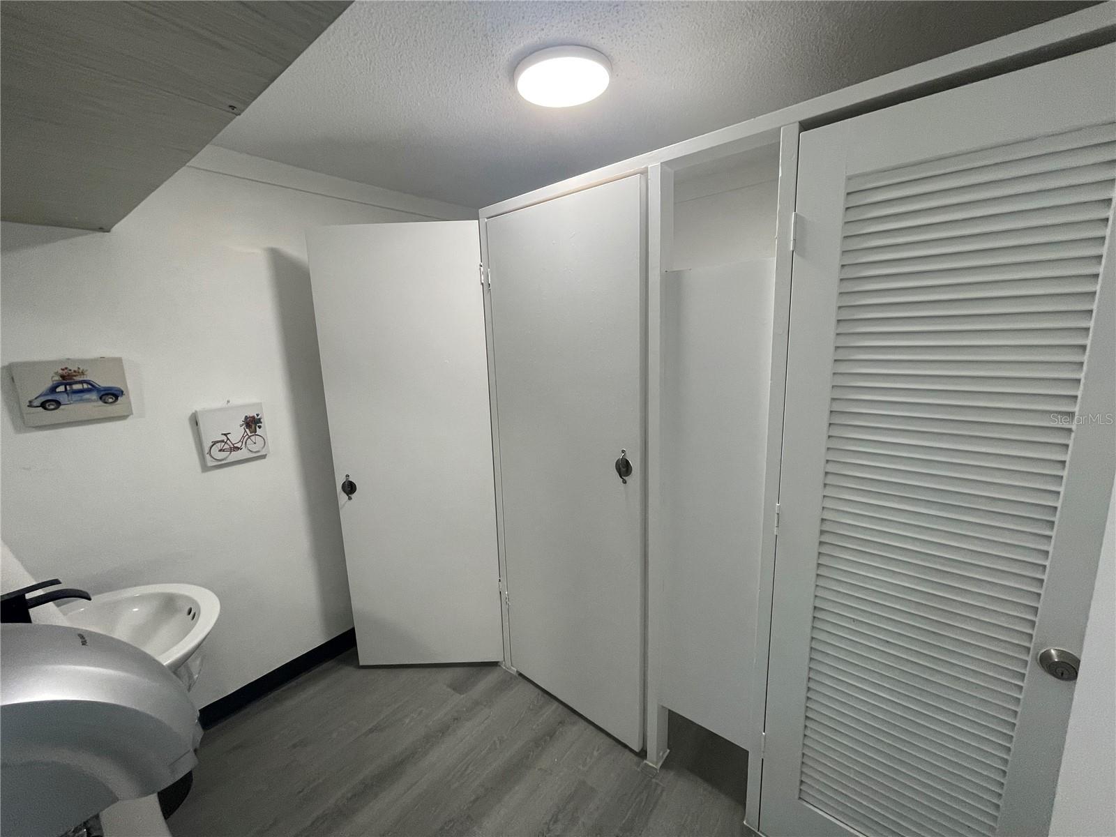 Image 11 of 13 For 1212 Highland Avenue