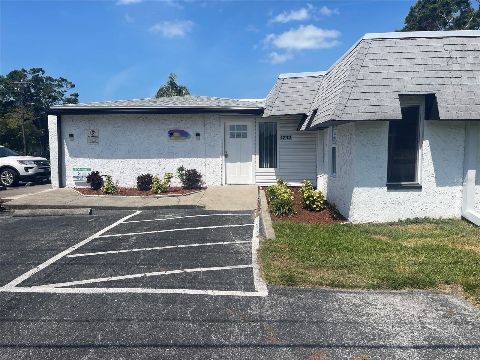 Image 2 of 13 For 1212 Highland Avenue