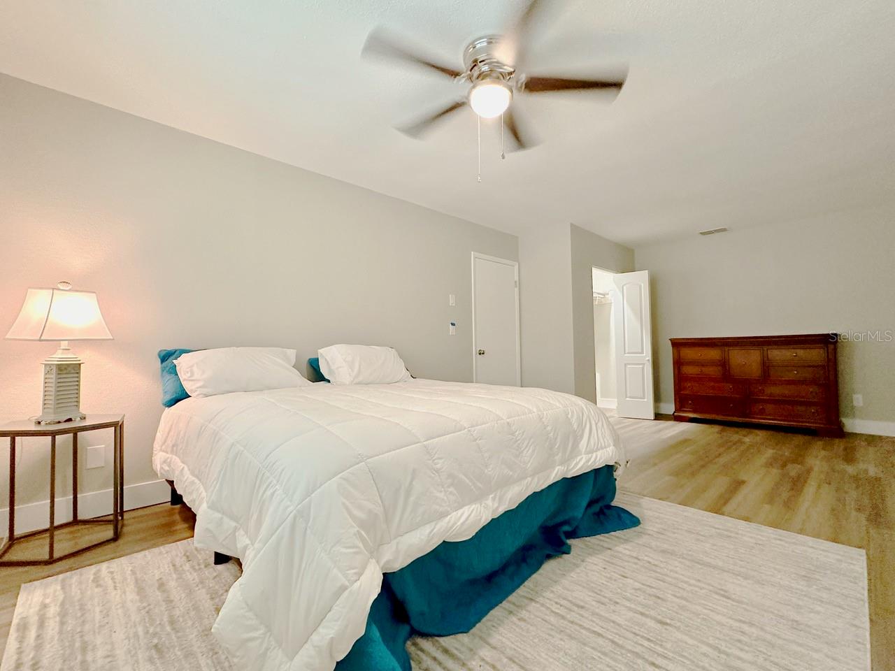 Image 17 of 20 For 1554 Elmwood Street