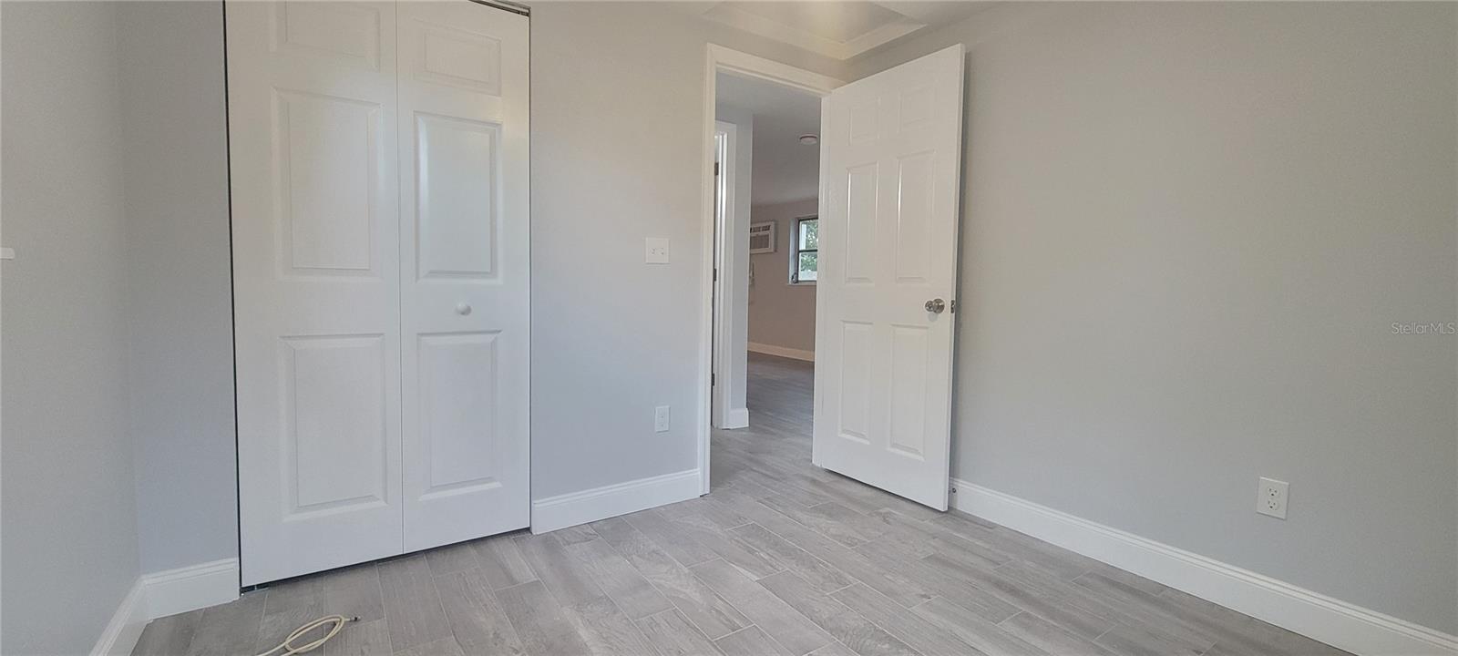 Listing photo id 10 for 224 8th Avenue N 224