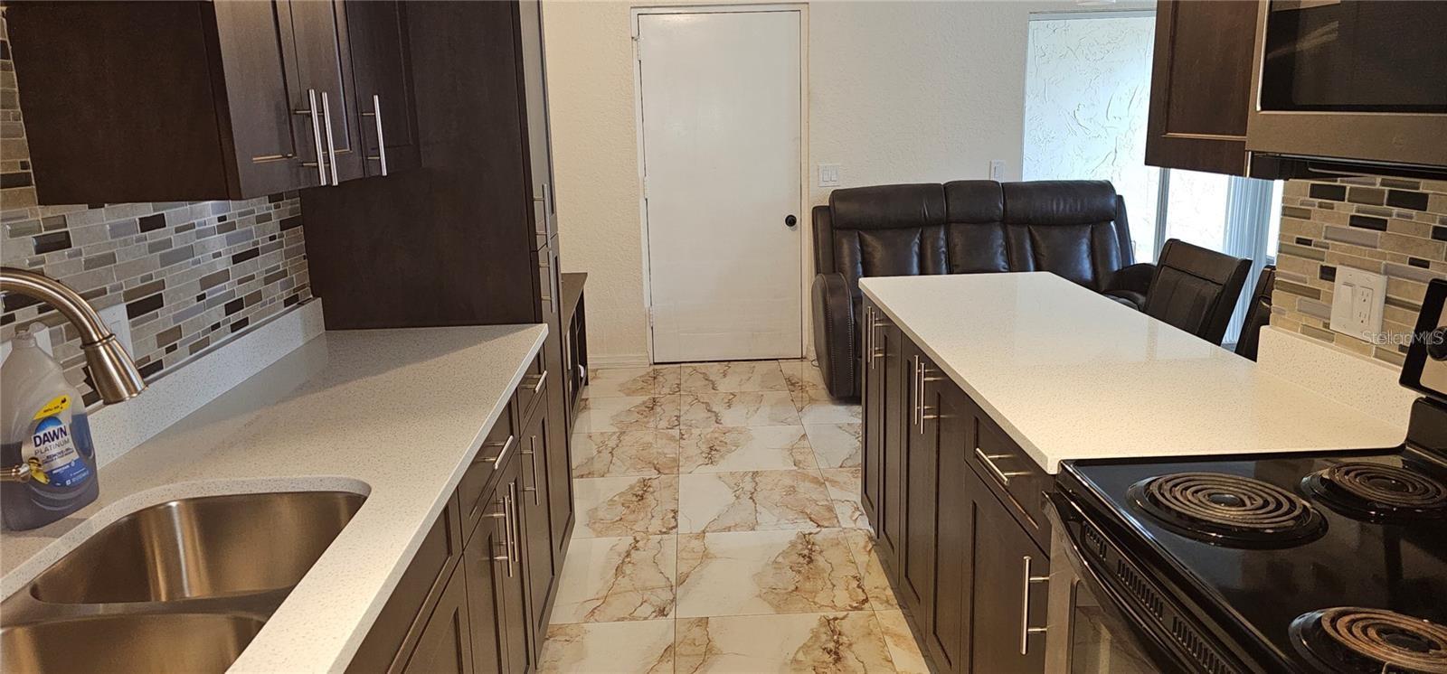 Image 4 of 28 For 4215 Bay Drive 1506c