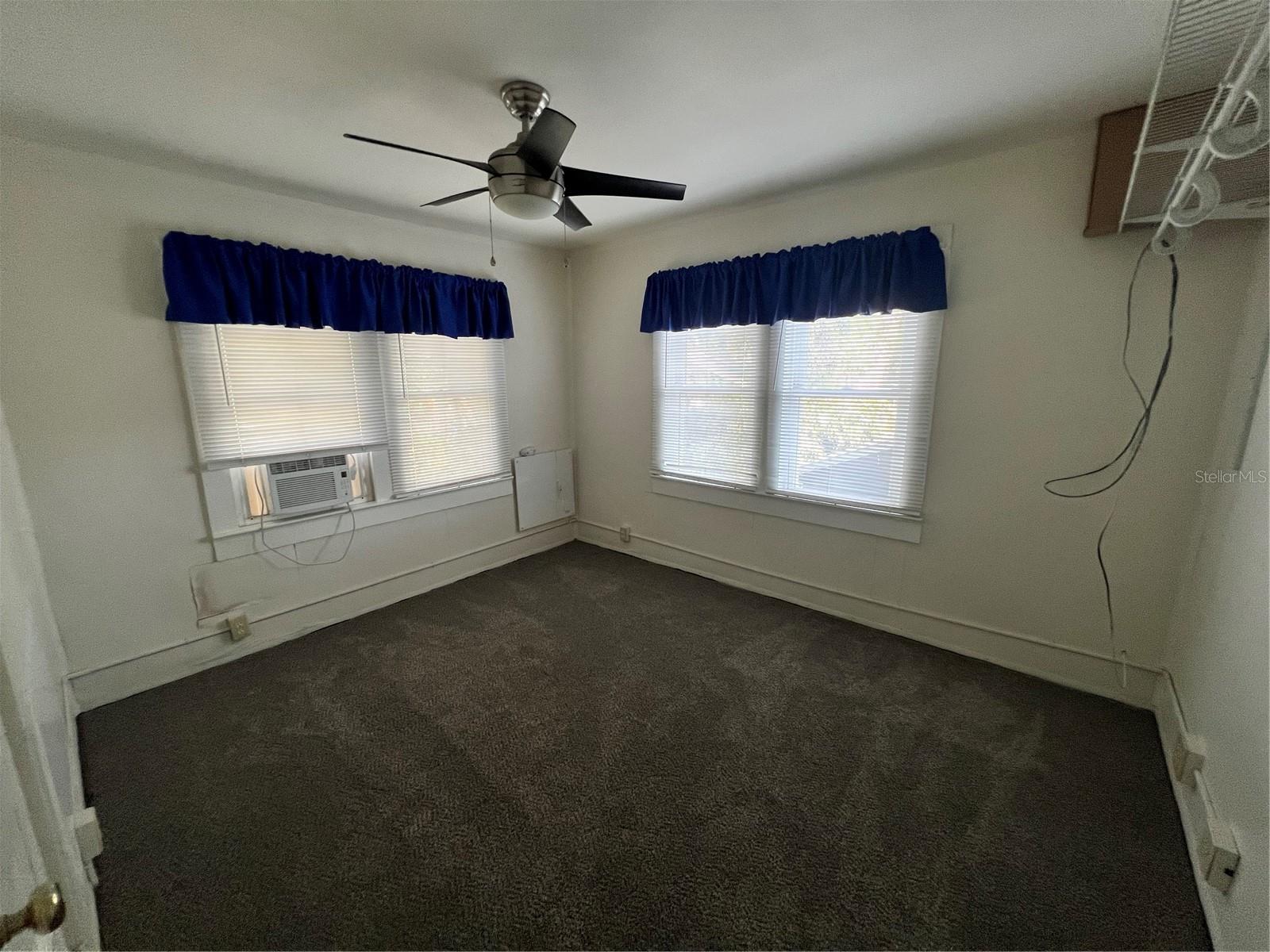 Image 11 of 15 For 205 Hilda Street A