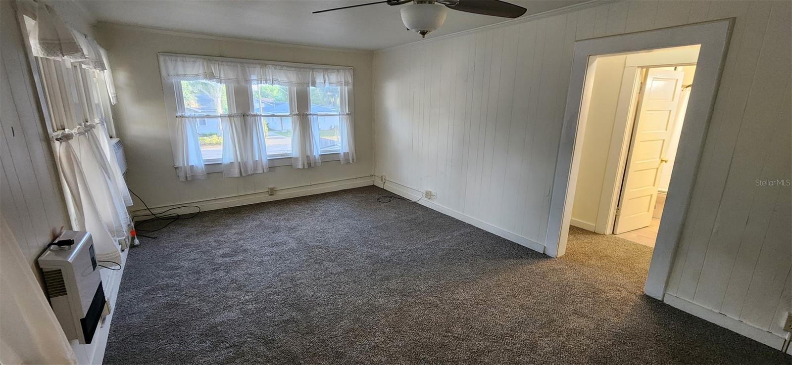 Image 13 of 15 For 205 Hilda Street A