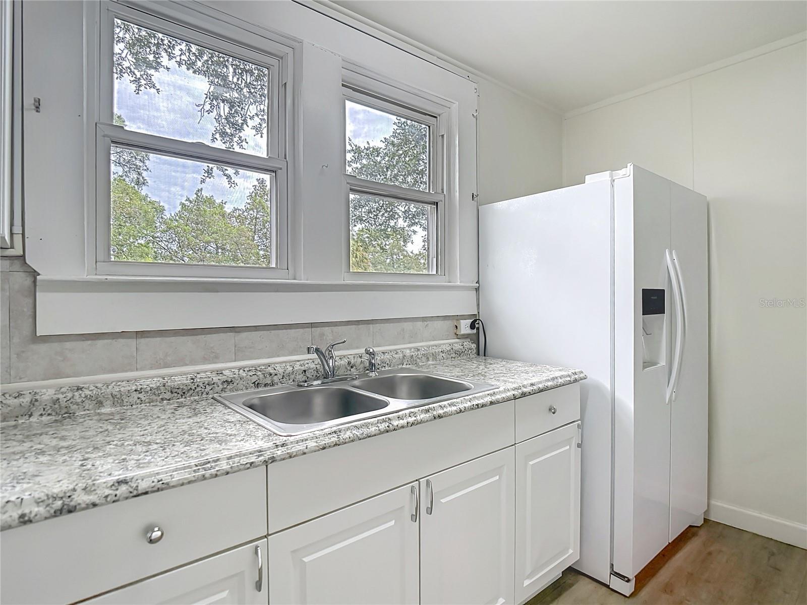 Image 18 of 28 For 205 Hilda Street A